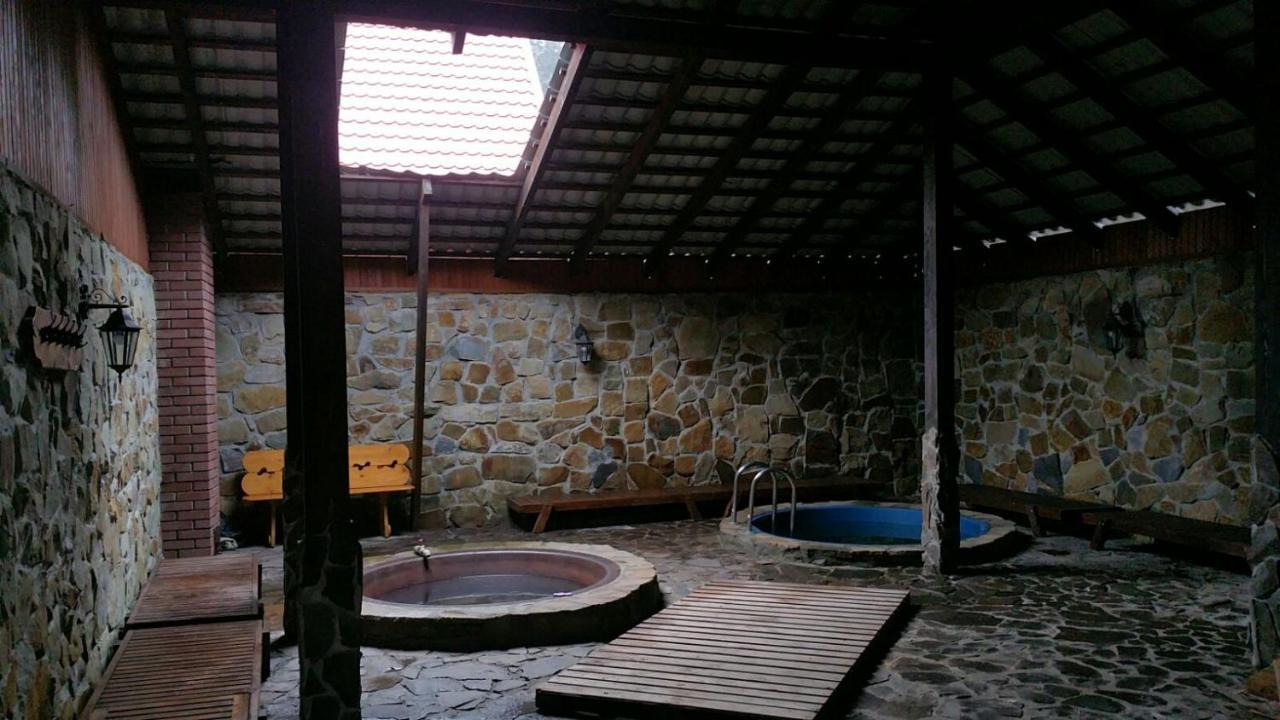 Sokolyne gnizdo Hotel Korosztyiv Kültér fotó
