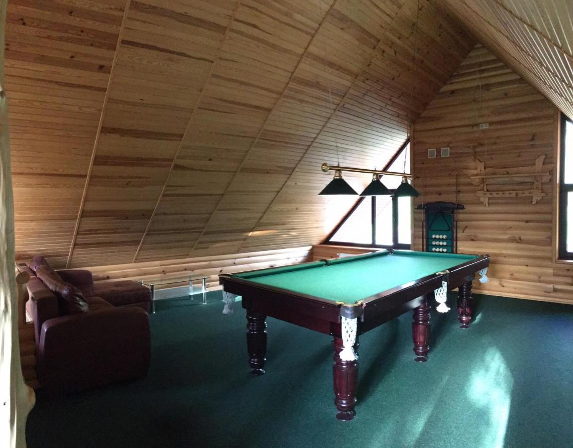 Sokolyne gnizdo Hotel Korosztyiv Kültér fotó