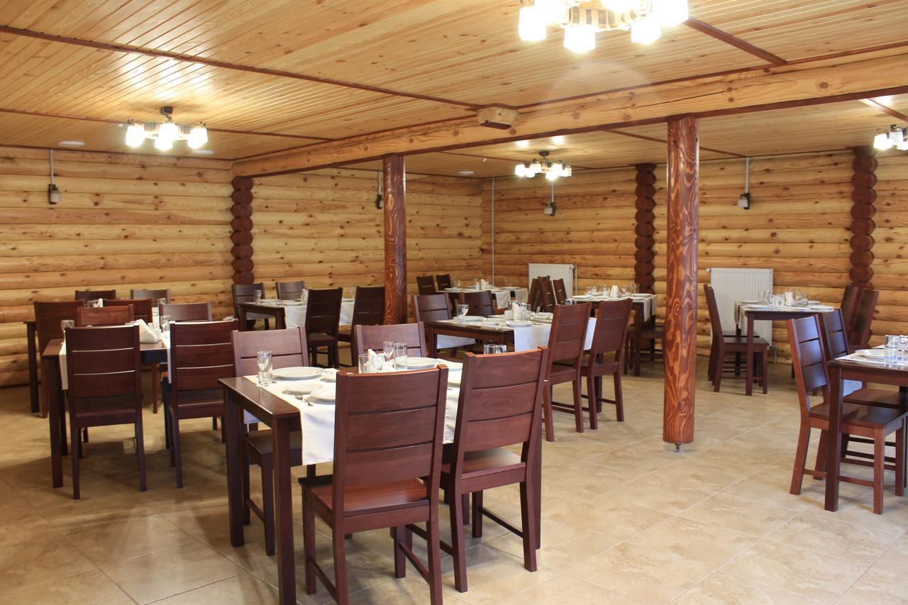 Sokolyne gnizdo Hotel Korosztyiv Kültér fotó