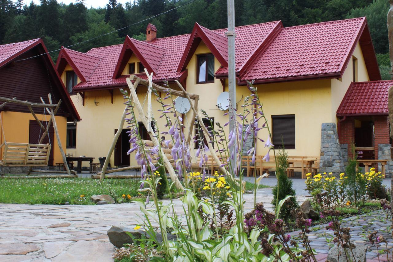 Sokolyne gnizdo Hotel Korosztyiv Kültér fotó