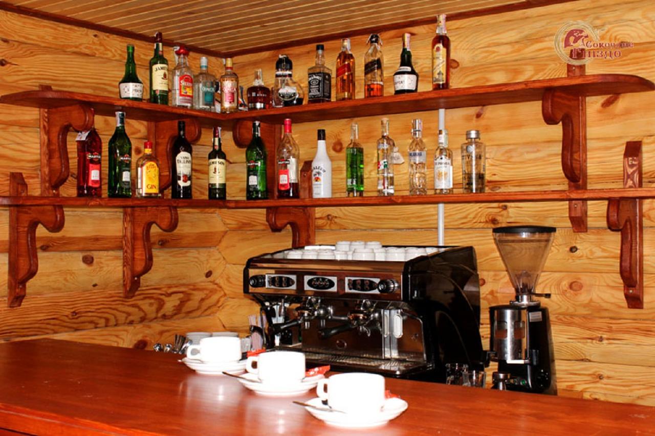 Sokolyne gnizdo Hotel Korosztyiv Kültér fotó