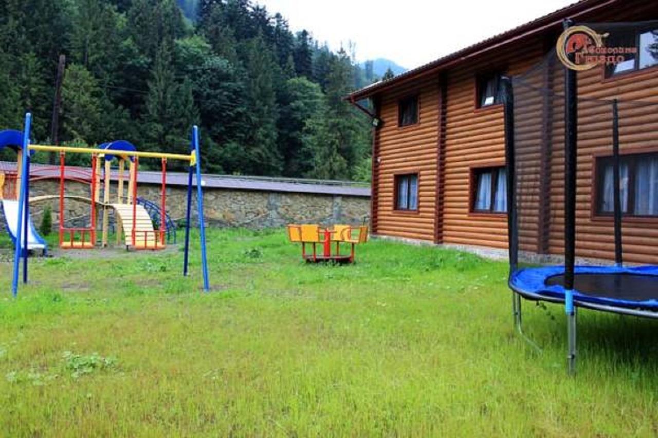 Sokolyne gnizdo Hotel Korosztyiv Kültér fotó