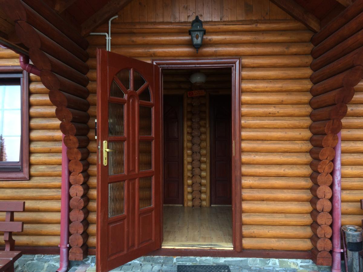 Sokolyne gnizdo Hotel Korosztyiv Kültér fotó